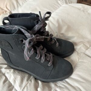 Sorel Black Leather/Canvas Boots